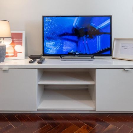 Casa Do Largo - Cozy Apartment In The City Center & With Ac Lisboa Eksteriør bilde